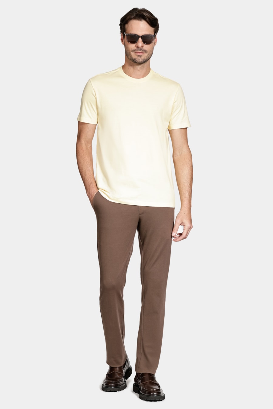 Camiseta Manga Curta Básica Amarelo Claro — foto 2 de 5