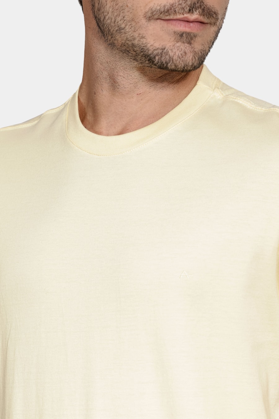 Camiseta Manga Curta Básica Amarelo Claro — foto 3 de 5
