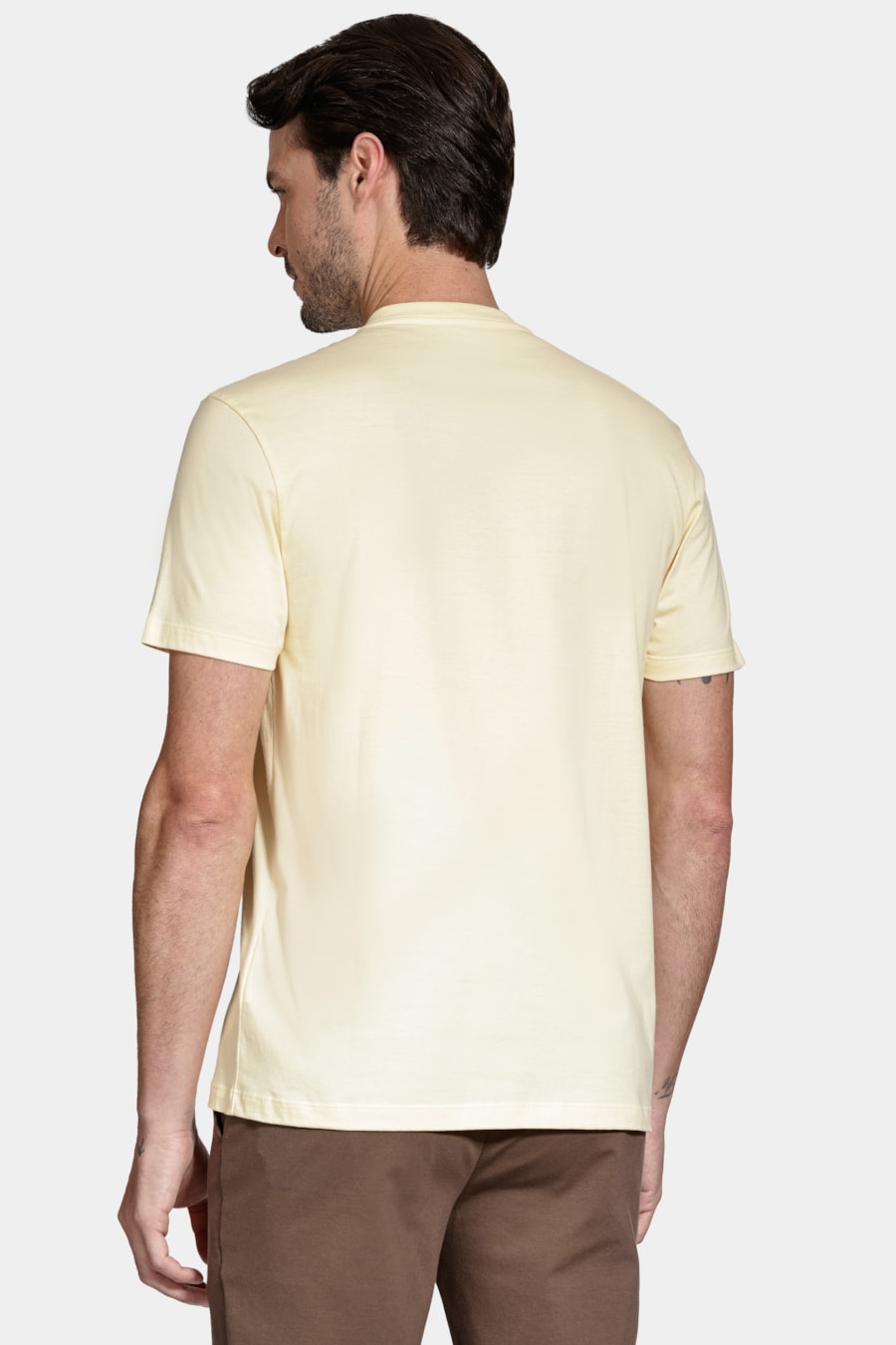 Camiseta Manga Curta Básica Amarelo Claro — foto 4 de 5