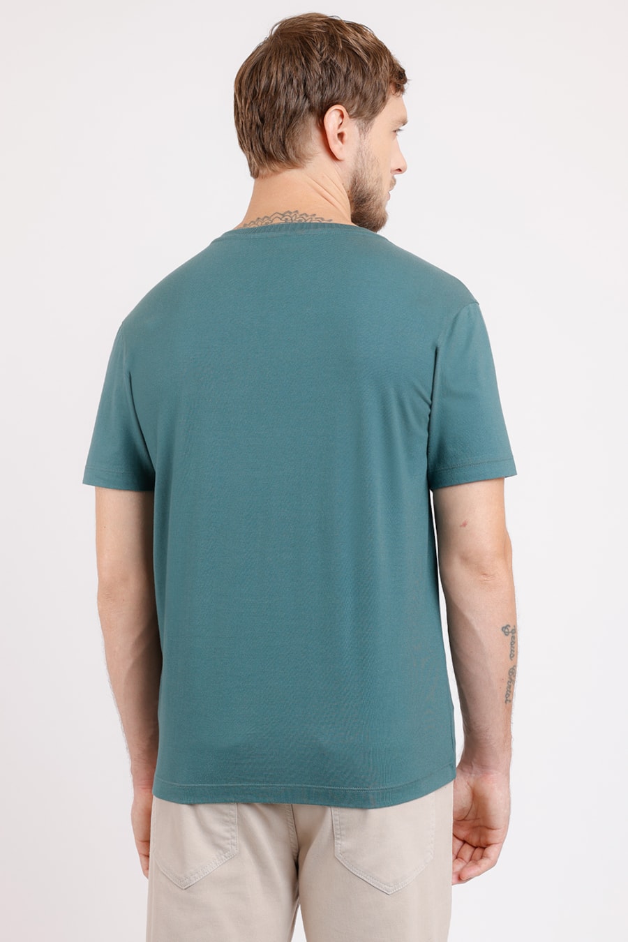 Camiseta Manga Curta Básica Com Gola v Verde Esmeralda — foto 2 de 2