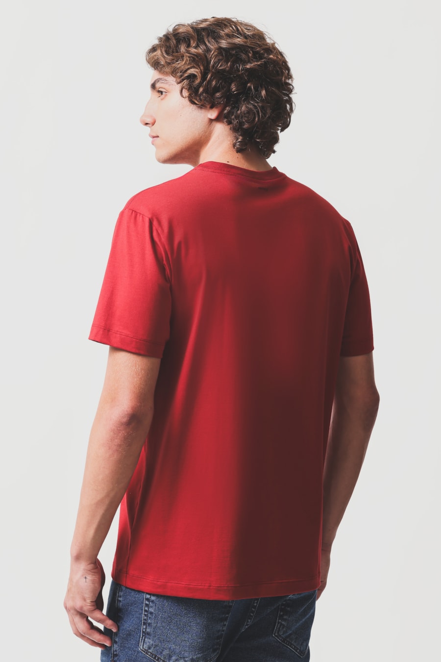 Camiseta Manga Curta Básica Comfort+ Vermelho Carmim 115 — foto 4 de 5