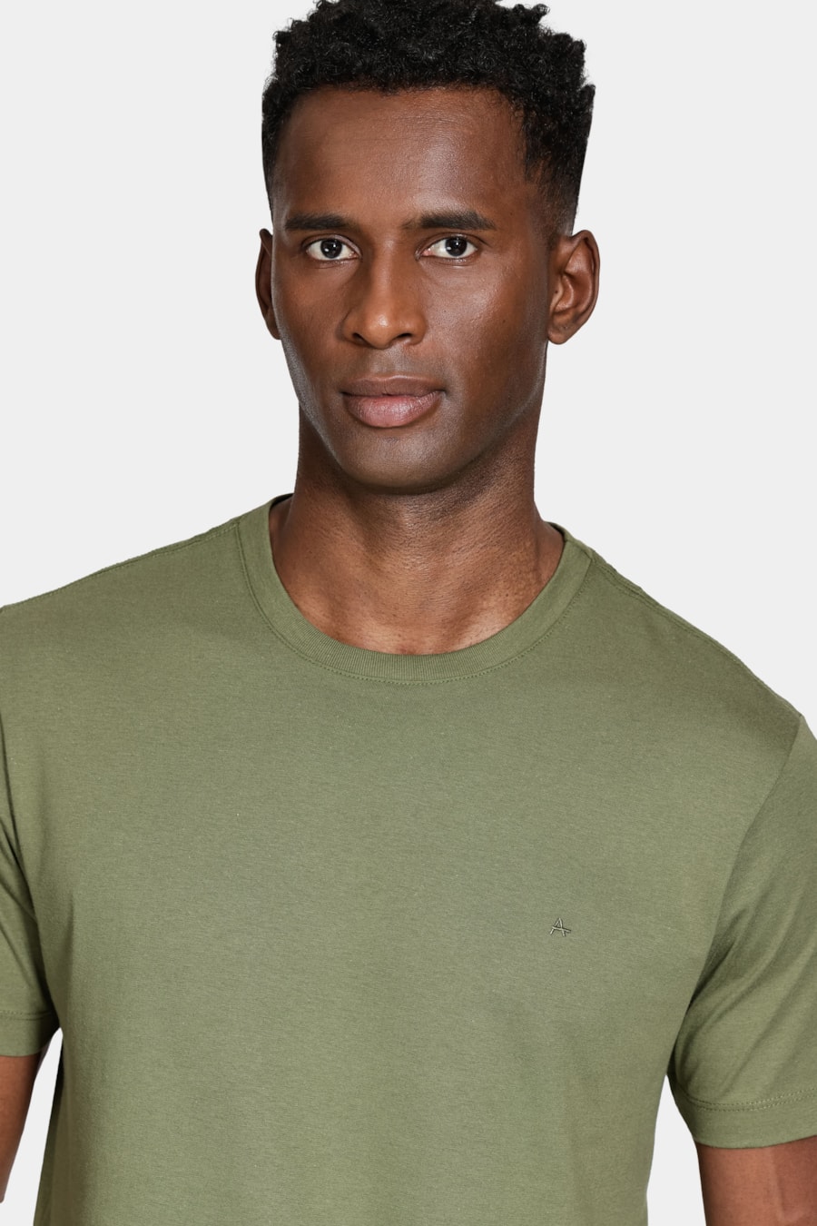 Camiseta Manga Curta Basica Verde Militar — foto 3 de 5