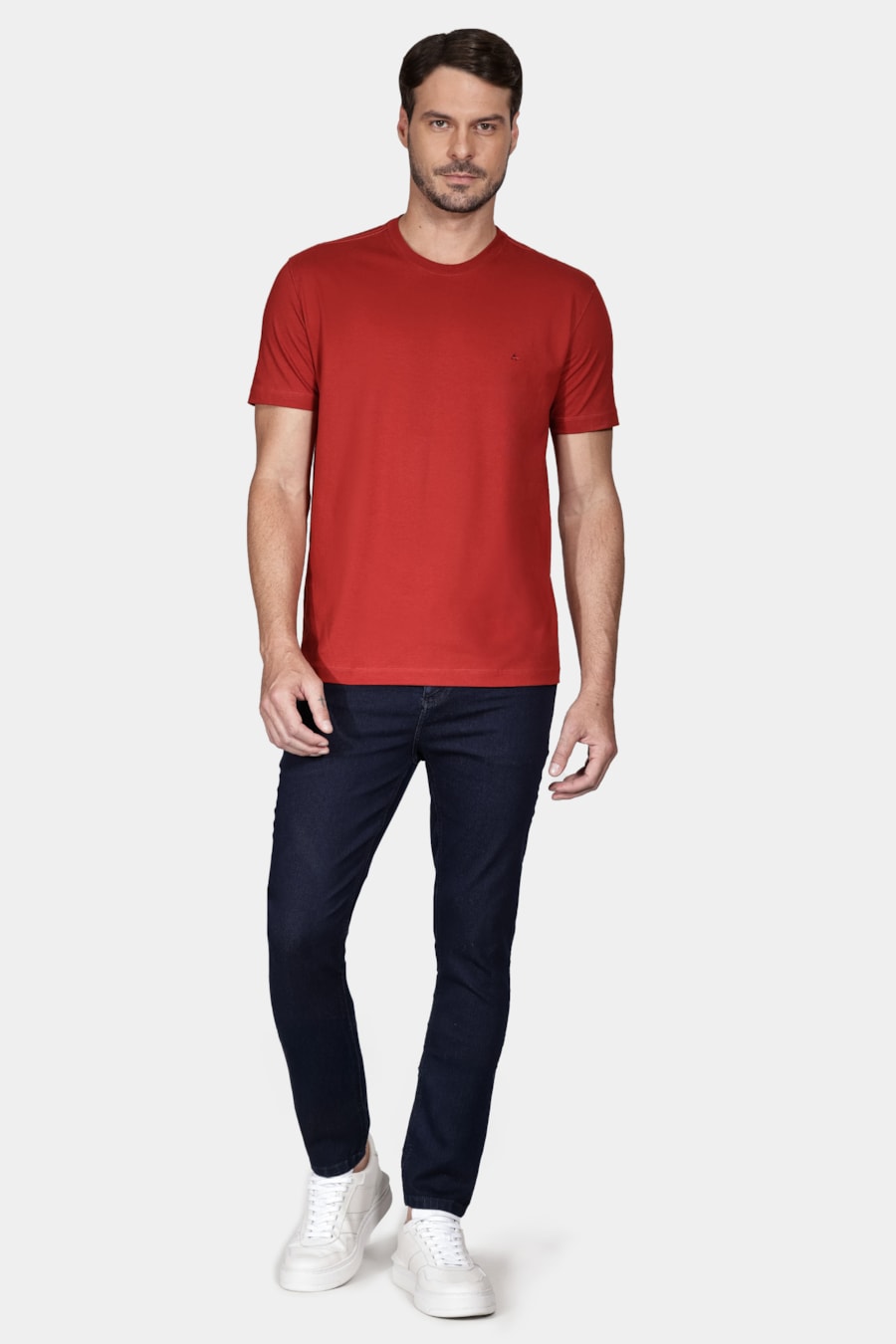 Camiseta Manga Curta Básica Vermelho Carmim — foto 2 de 5