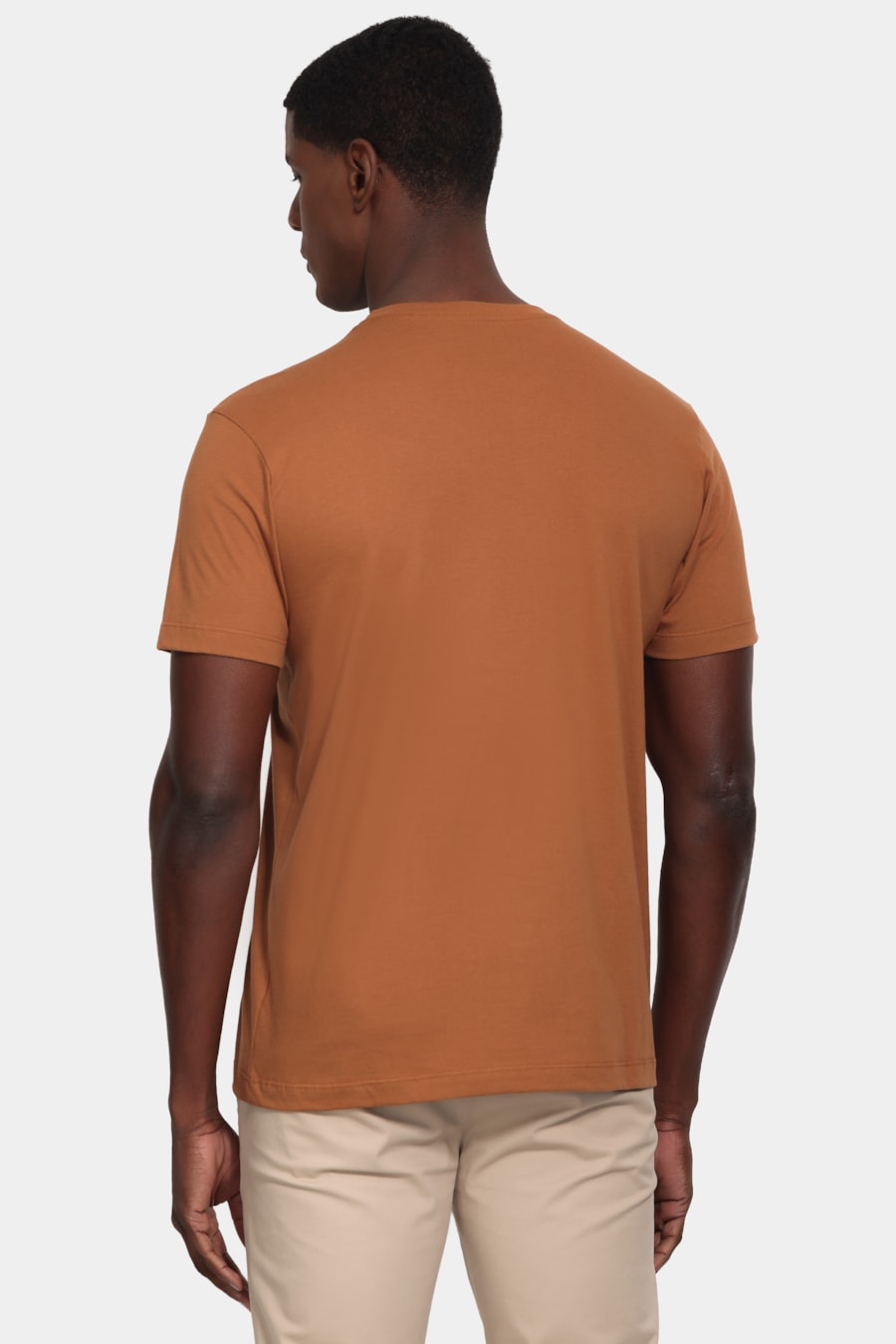 Camiseta Manga Curta Bordado Básica Madeira — foto 4 de 5