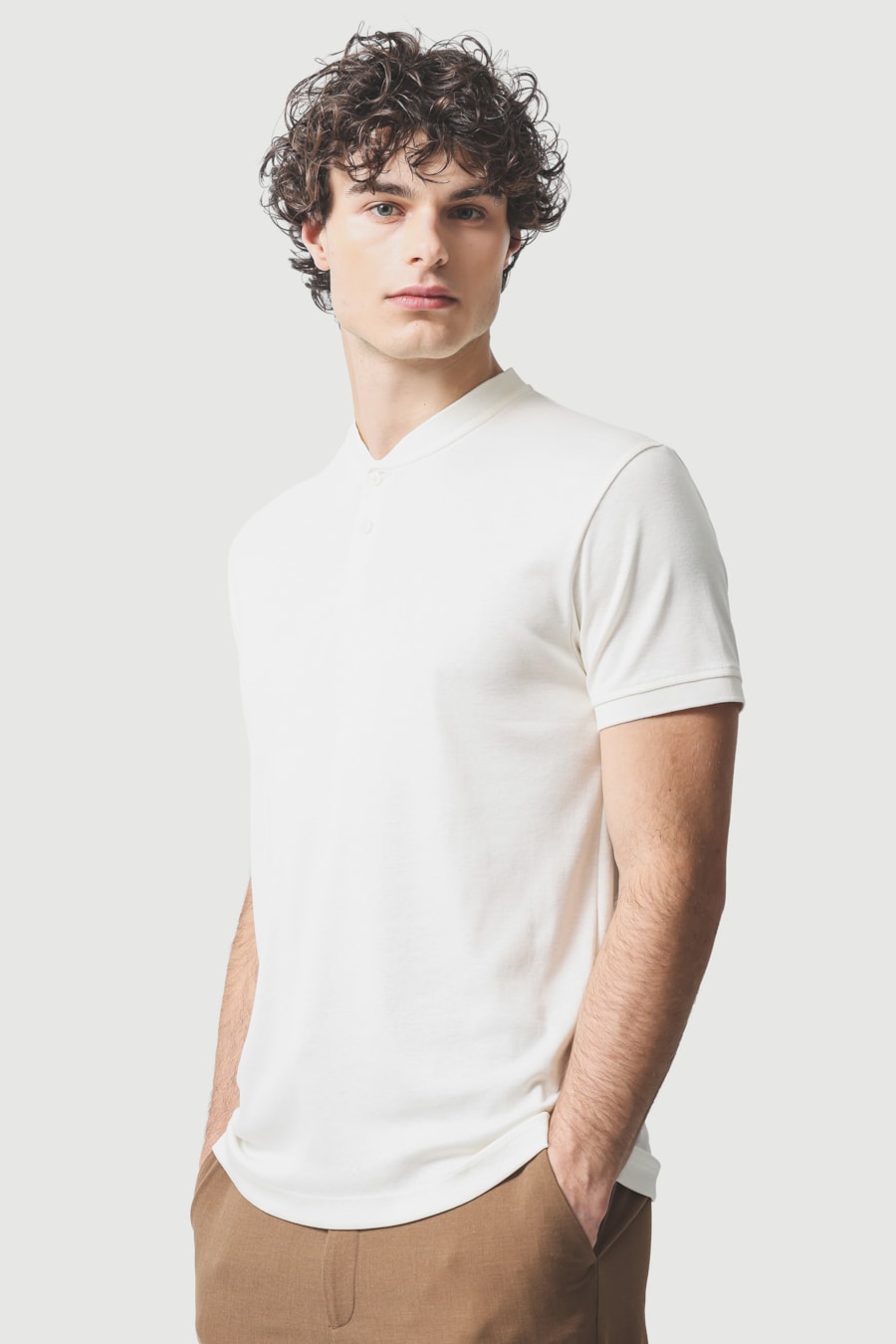 Camiseta Manga Curta Botão Rib Algodão Pima Off White — foto 1 de 5