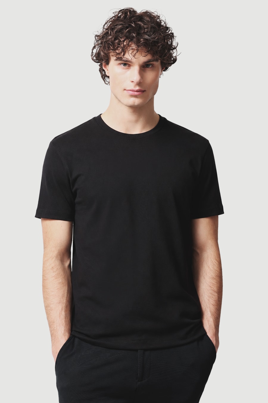 Camiseta Manga Curta Box Lisa Preto — foto 1 de 5