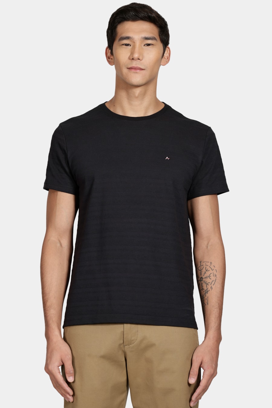 Camiseta Manga Curta Cannes Preto — foto 1 de 4