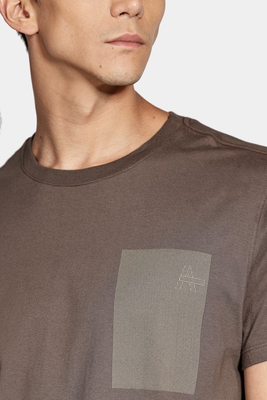 Camiseta Manga Curta Code Verde Militar — foto 3 de 5