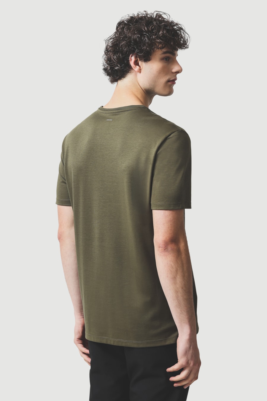 Camiseta Manga Curta Com Detalhe No Decote Botanico 118 — foto 4 de 5