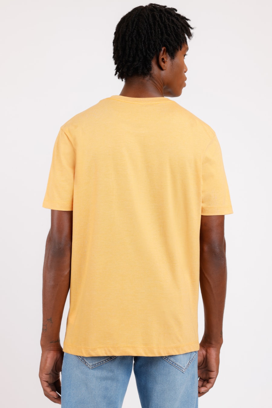 Camiseta Manga Curta Eco Lisa Amarelo Mango — foto 2 de 2