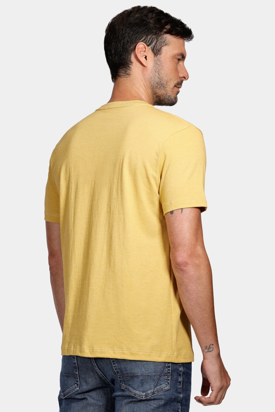 Camiseta Manga Curta Eco Lisa Amarelo Mostarda — foto 5 de 5