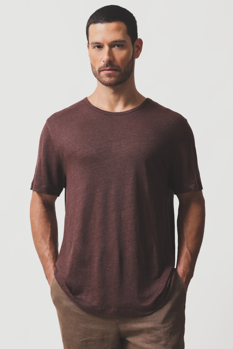Camiseta Manga Curta em Linho Charuto 118 — foto 1 de 5