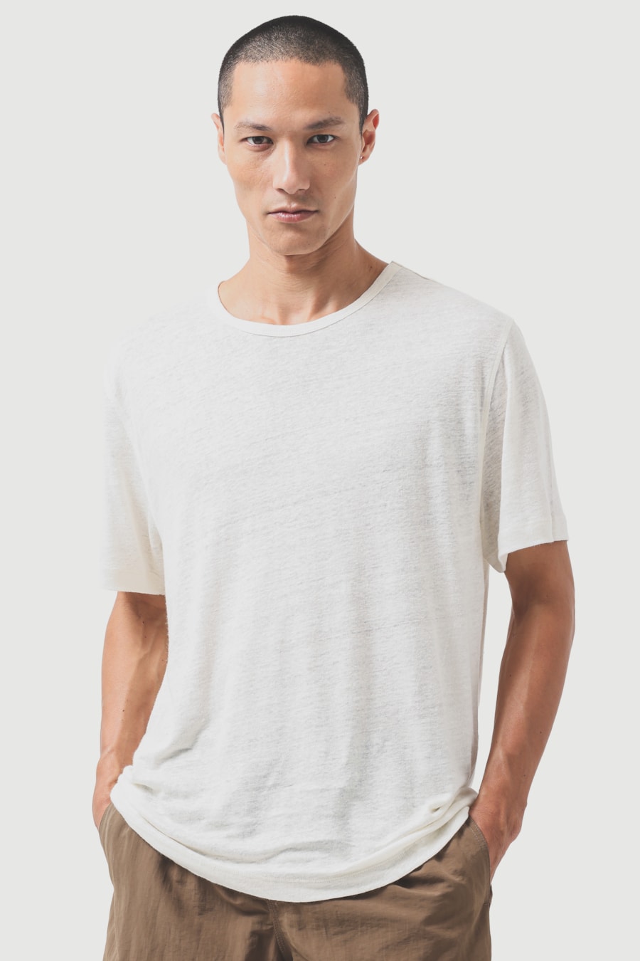 Camiseta Manga Curta em Linho Off White — foto 1 de 5