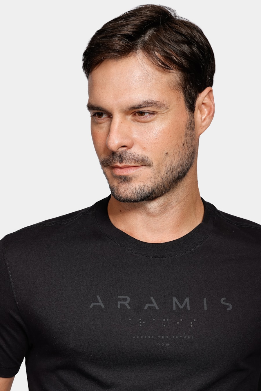 Camiseta Manga Curta Estampa Aramis Preto — foto 3 de 4