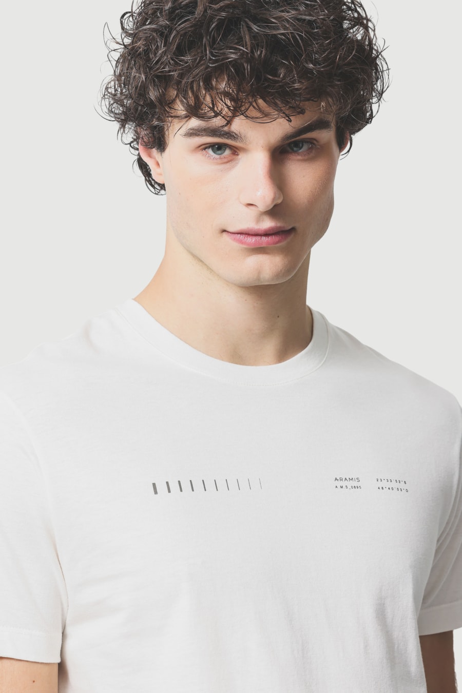 Camiseta Manga Curta Estampa Foil Off White — foto 3 de 5
