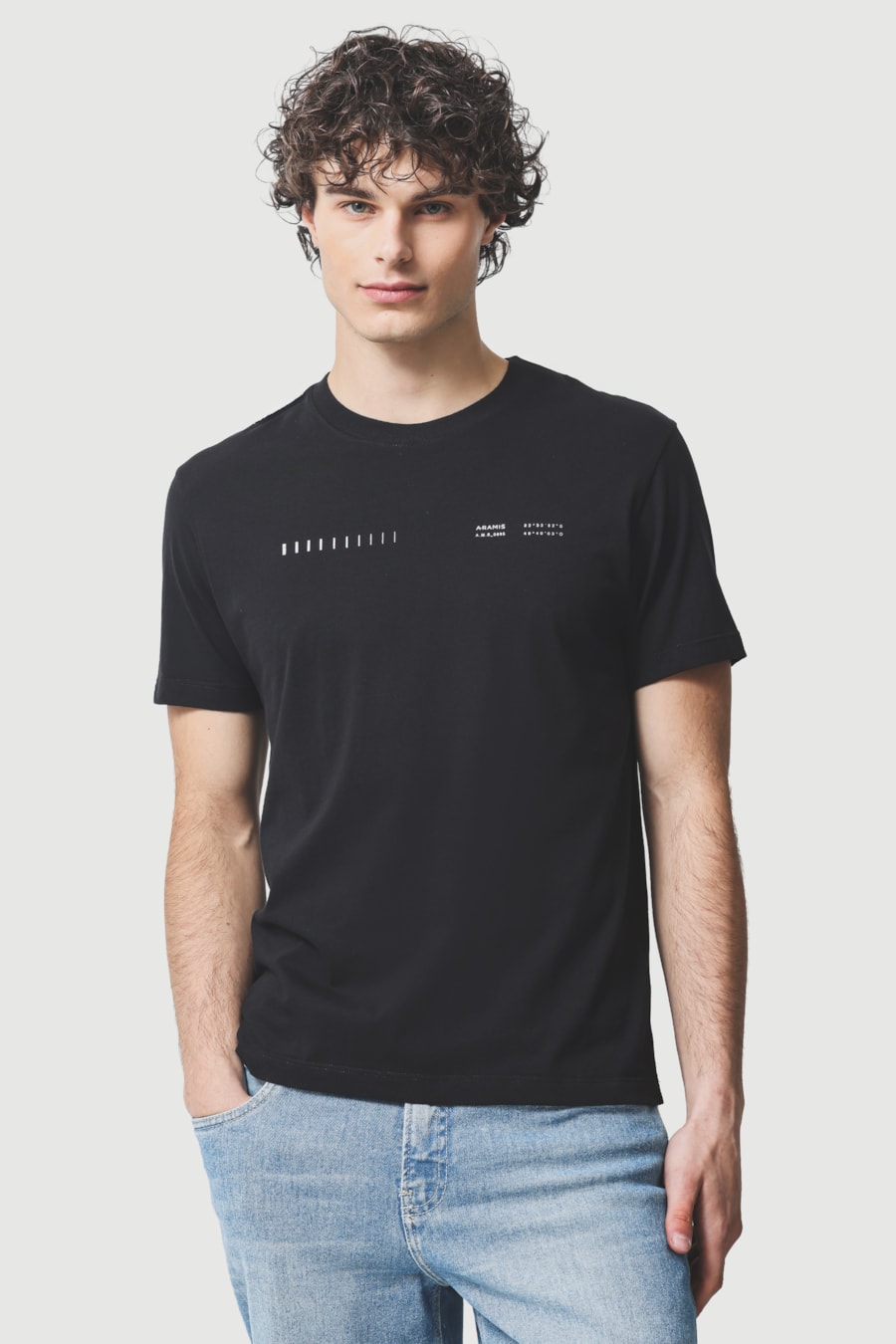 Camiseta Manga Curta Estampa Foil Preto — foto 1 de 5