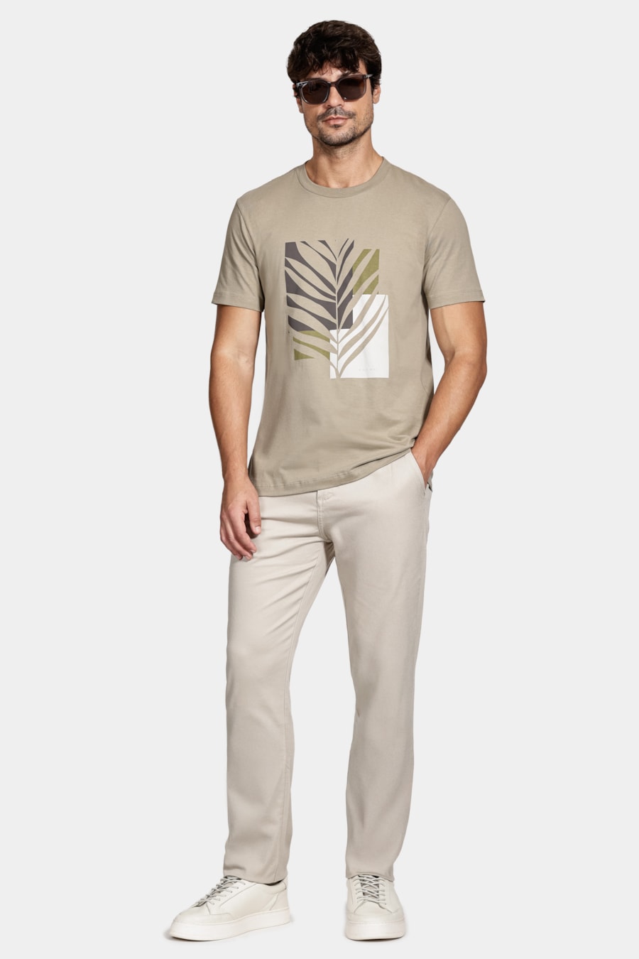 Camiseta Manga Curta Estampa Folhagem Fendi 116 — foto 2 de 5