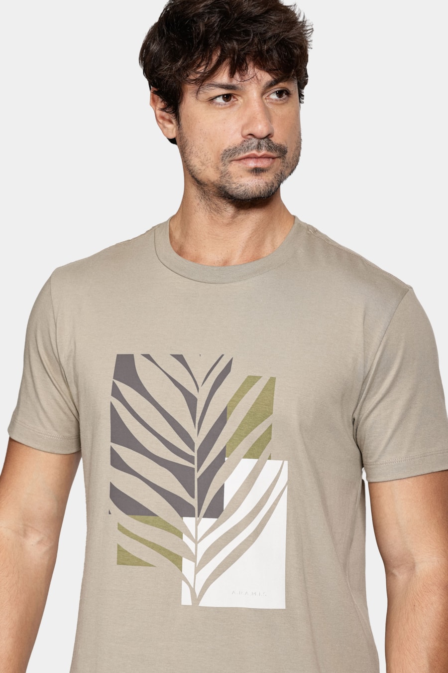 Camiseta Manga Curta Estampa Folhagem Fendi 116 — foto 3 de 5
