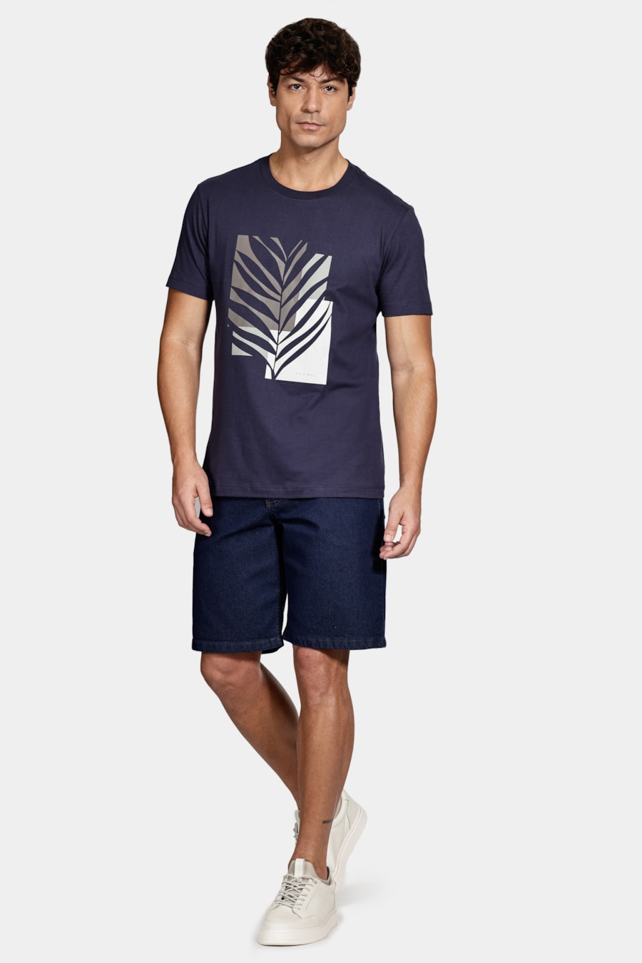 Camiseta Manga Curta Estampa Folhagem Navy — foto 2 de 5