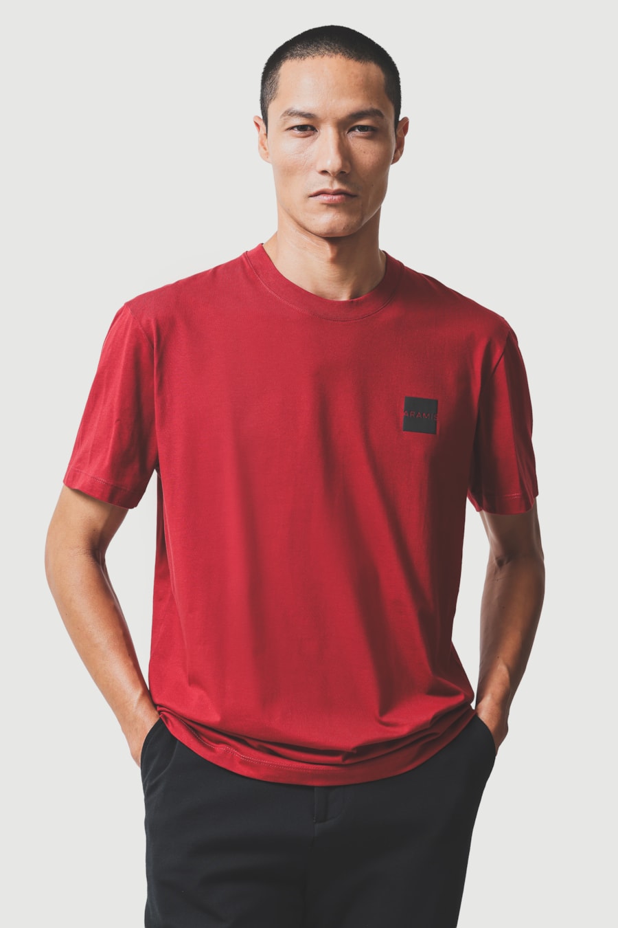 Camiseta Manga Curta Estampa Outline Vermelho Carmim 115 — foto 1 de 7
