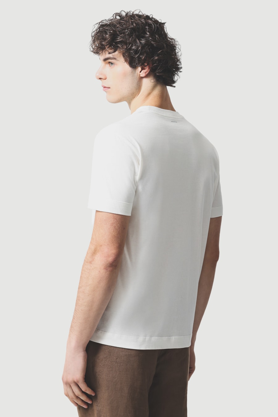 Camiseta Manga Curta Estampa Protea Off White — foto 4 de 5