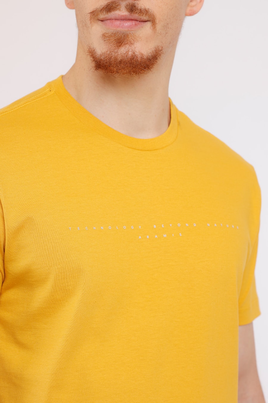 Camiseta Manga Curta Estampa Tech Amarelo Mango — foto 1 de 2