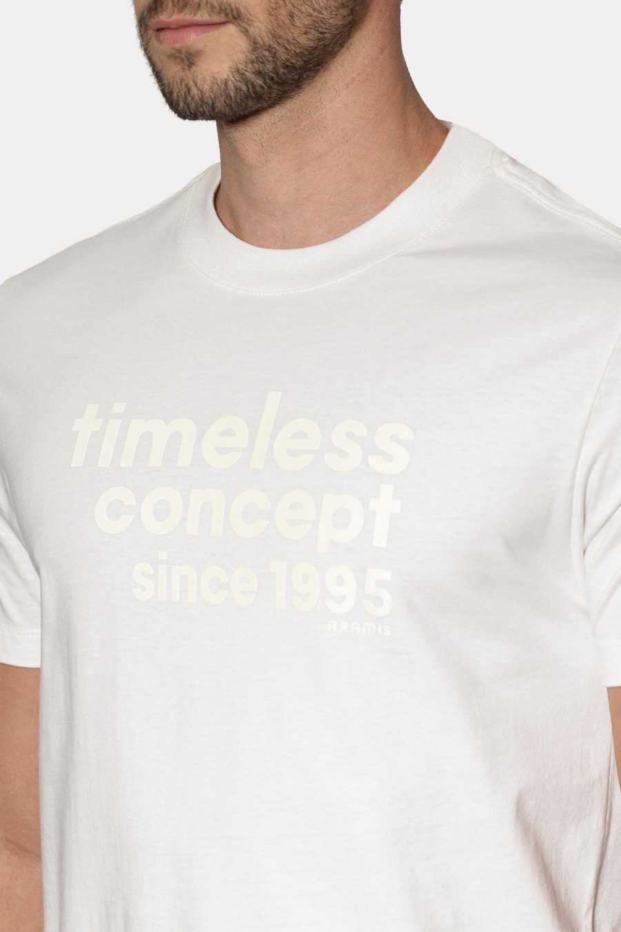 Camiseta Manga Curta Estampa Timeless Off White — foto 3 de 5