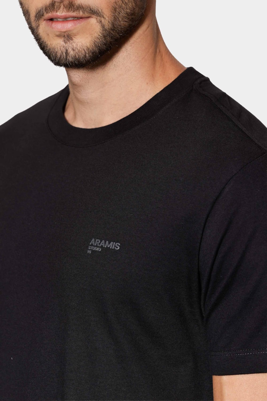 Camiseta Manga Curta Estampada Studio Preto — foto 3 de 6