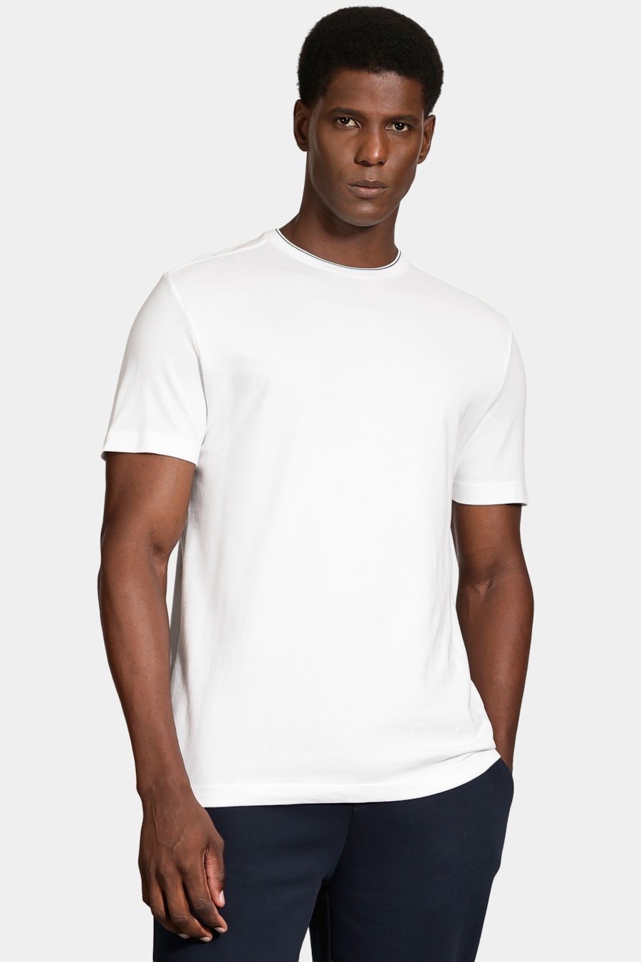 Camiseta Manga Curta Friso Gola Off White — foto 1 de 5