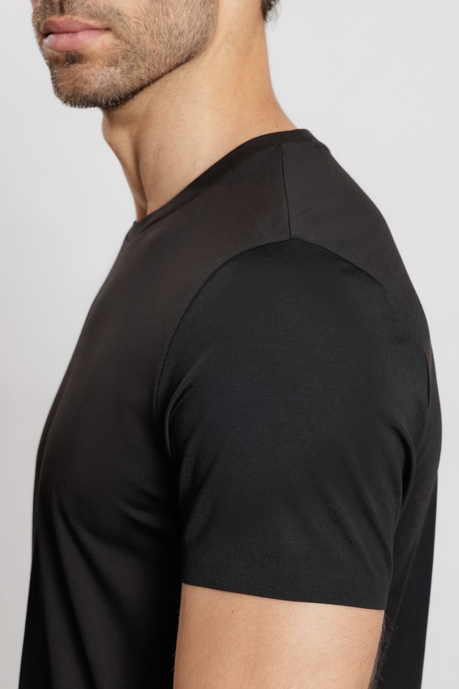 Camiseta Manga Curta Fusionada Preto — foto 6 de 11