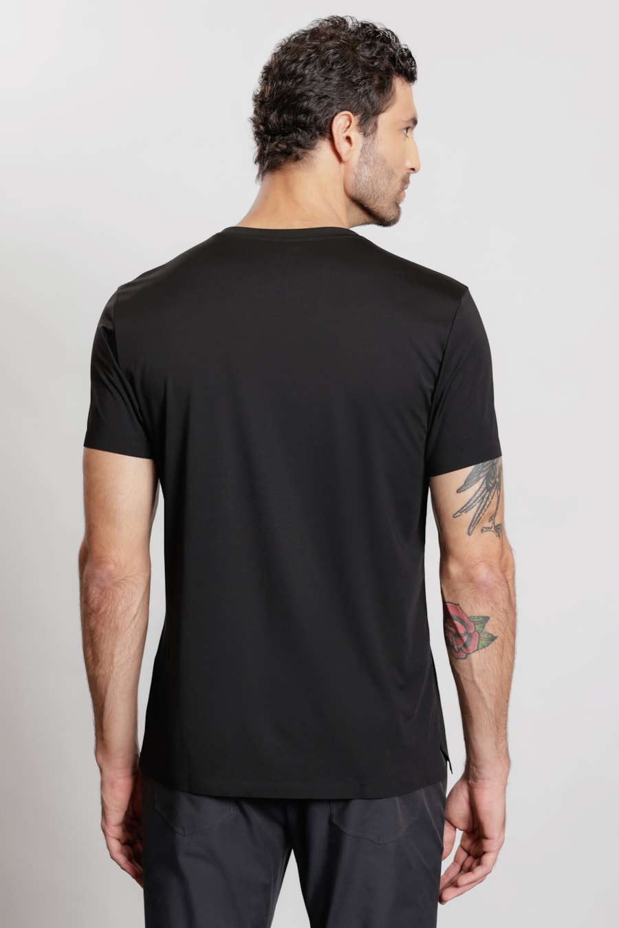 Camiseta Manga Curta Fusionada Preto — foto 9 de 11