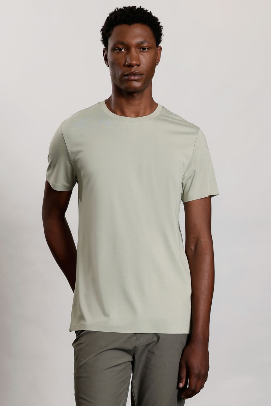 Camiseta Manga Curta Fusionada Verde Sálvia — foto 1 de 5