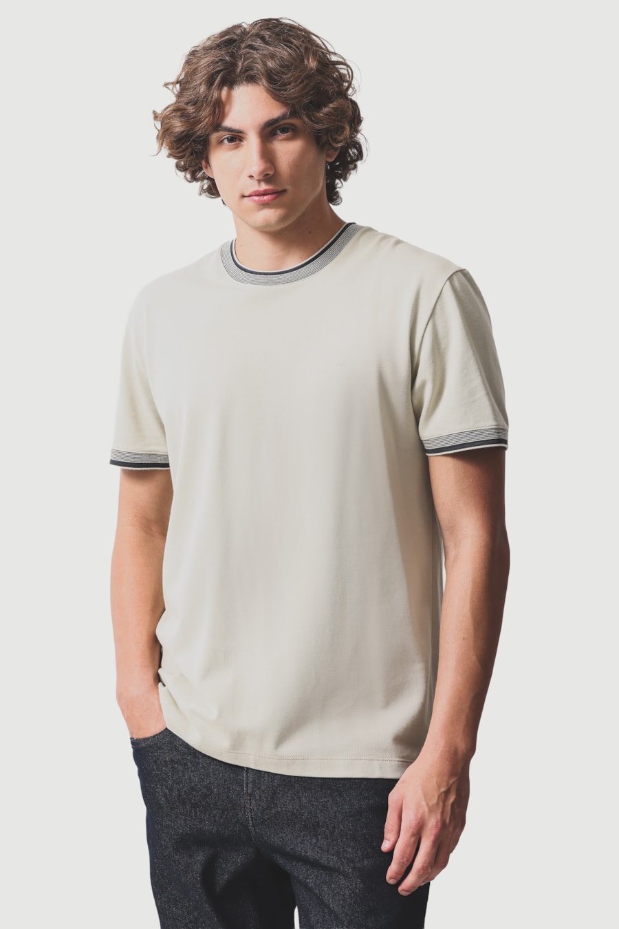 Camiseta Manga Curta Gola Com Frisos Pistache Claro 118 — foto 1 de 5