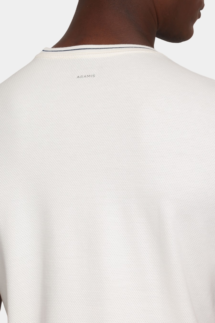 Camiseta Manga Curta Gola Friso Branco — foto 3 de 5