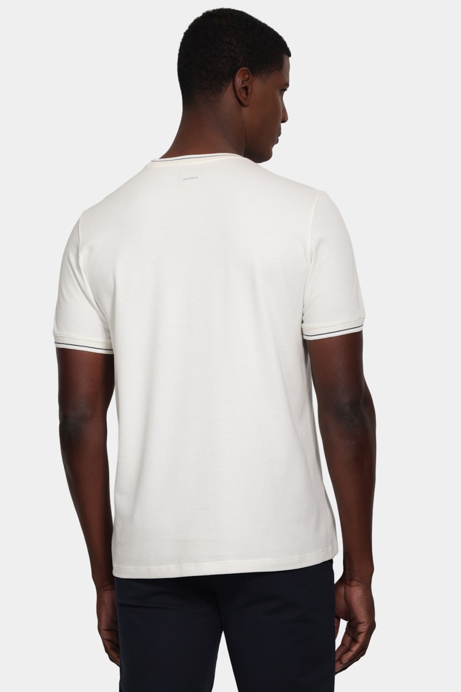 Camiseta Manga Curta Gola Friso Branco — foto 4 de 5