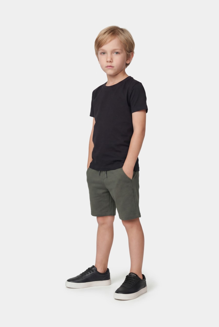 Camiseta Manga Curta Infantil Básica Preto — foto 2 de 3