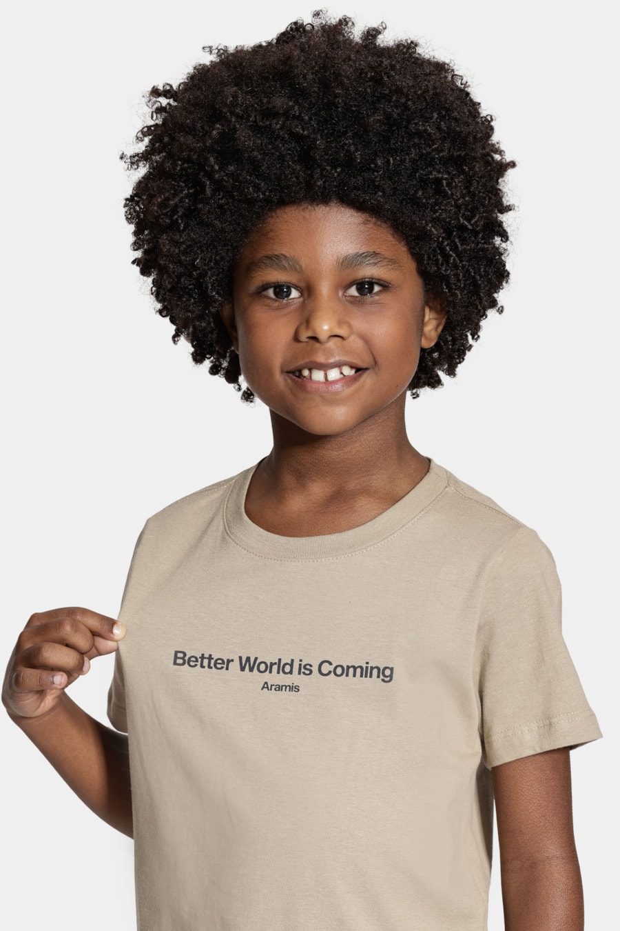Camiseta Manga Curta Infantil Better World Is Coming Caqui 116 — foto 4 de 7