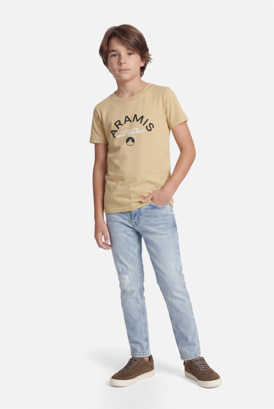 Camiseta Manga Curta Infantil Estampa Catch The Waves Camelo — foto 2 de 4