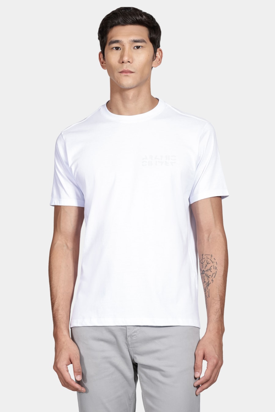 Camiseta Manga Curta Legends Branco — foto 1 de 4