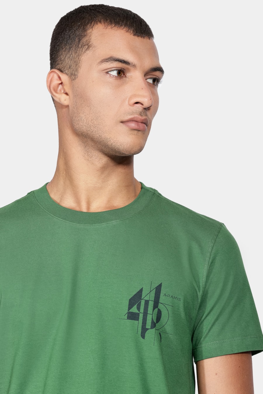 Camiseta Manga Curta Linhas Geométricas Verde Bandeira — foto 3 de 5