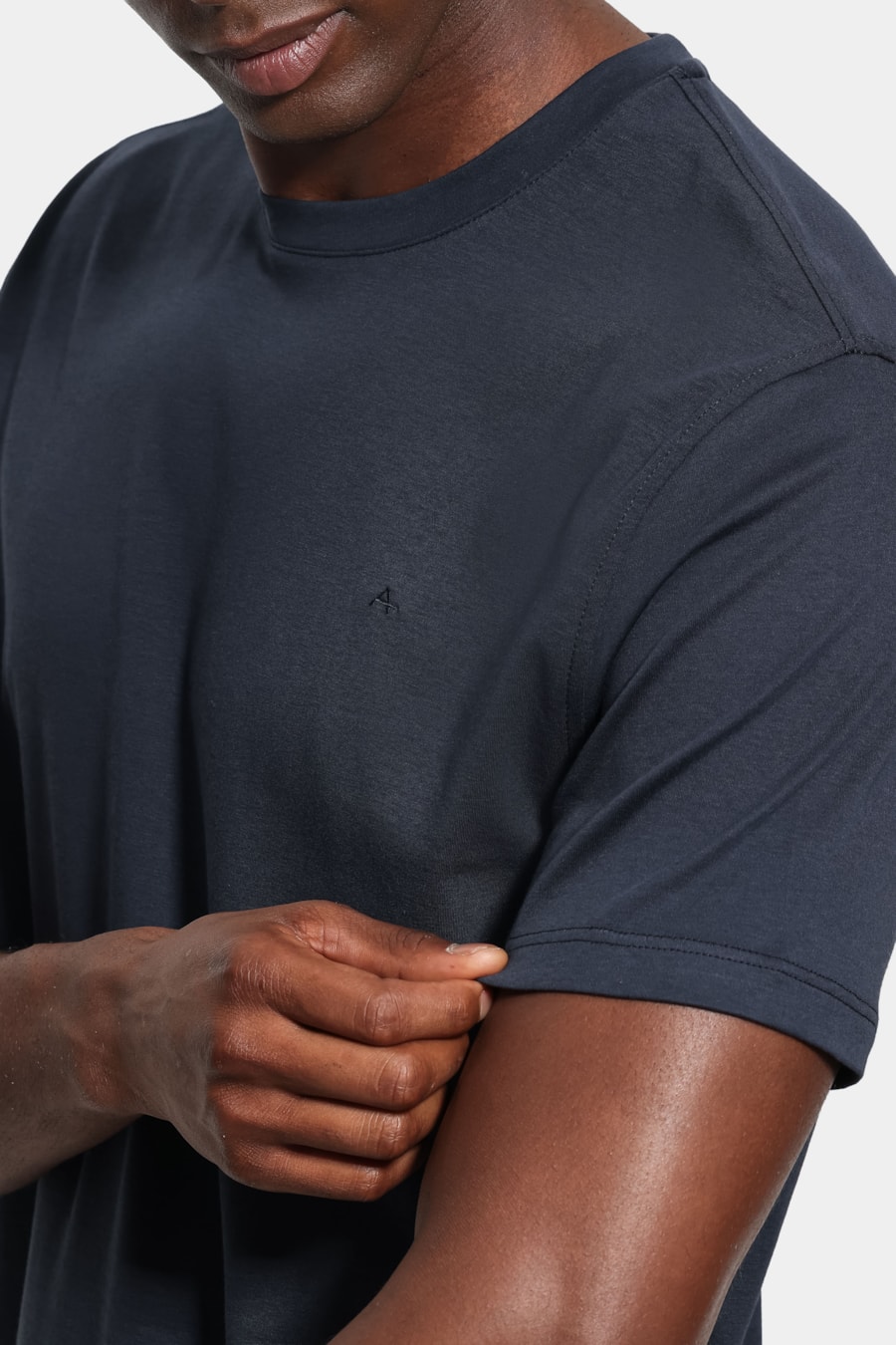 Camiseta Manga Curta Liquid Cotton Marinho — foto 3 de 5