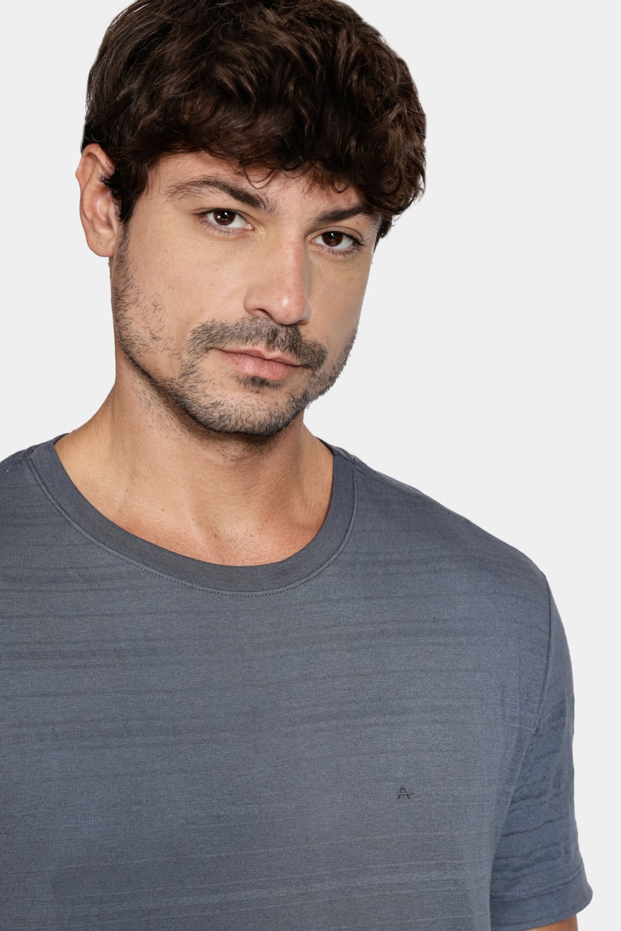 Camiseta Manga Curta Malha Beirute Marinho — foto 3 de 5