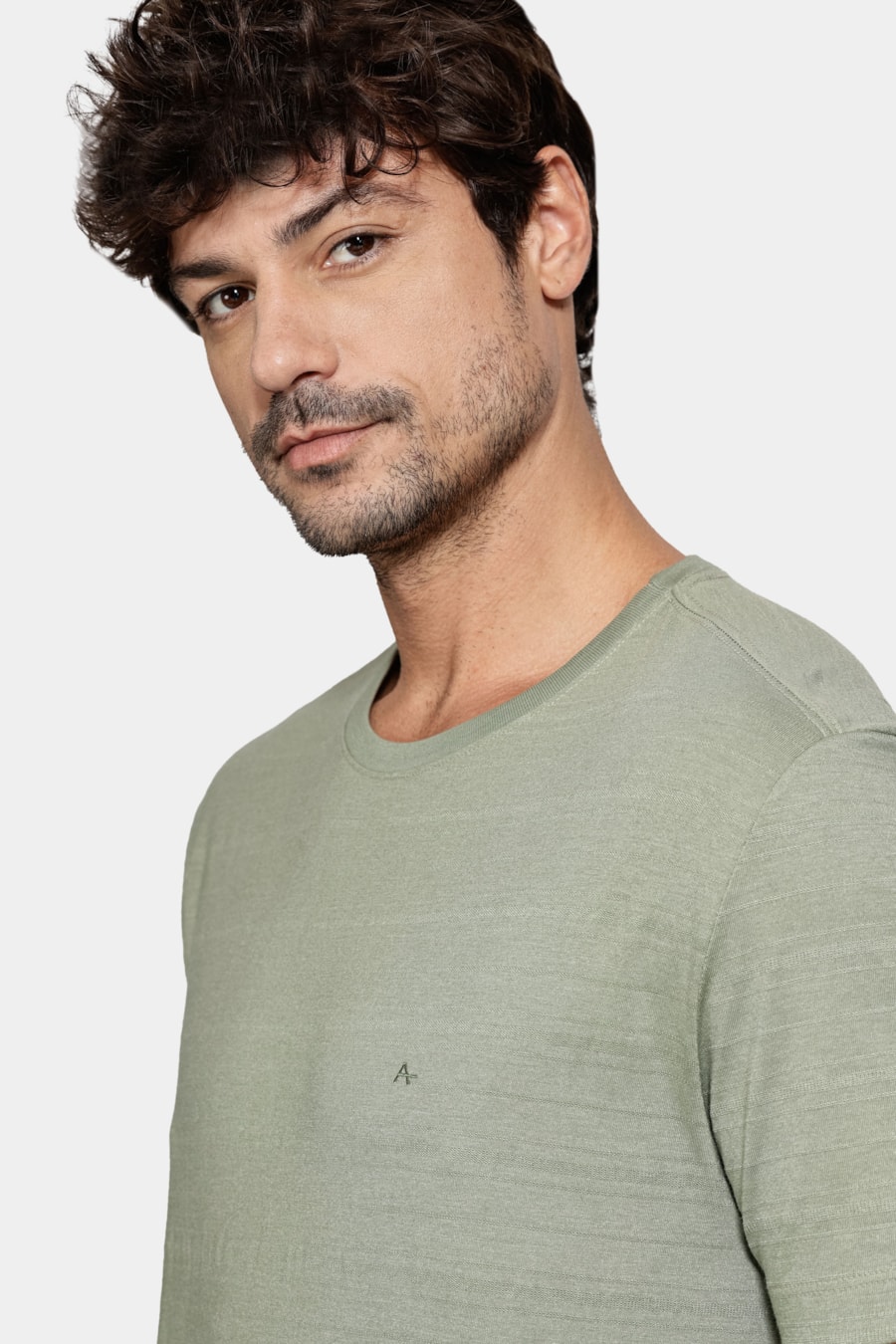 Camiseta Manga Curta Malha Beirute Verde Militar — foto 3 de 5