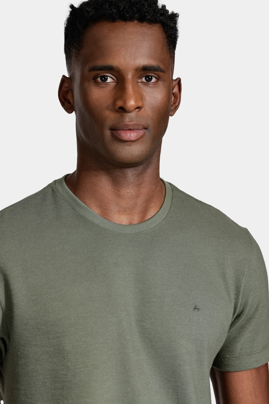 Camiseta Manga Curta Malha Croche Verde Militar — foto 3 de 5
