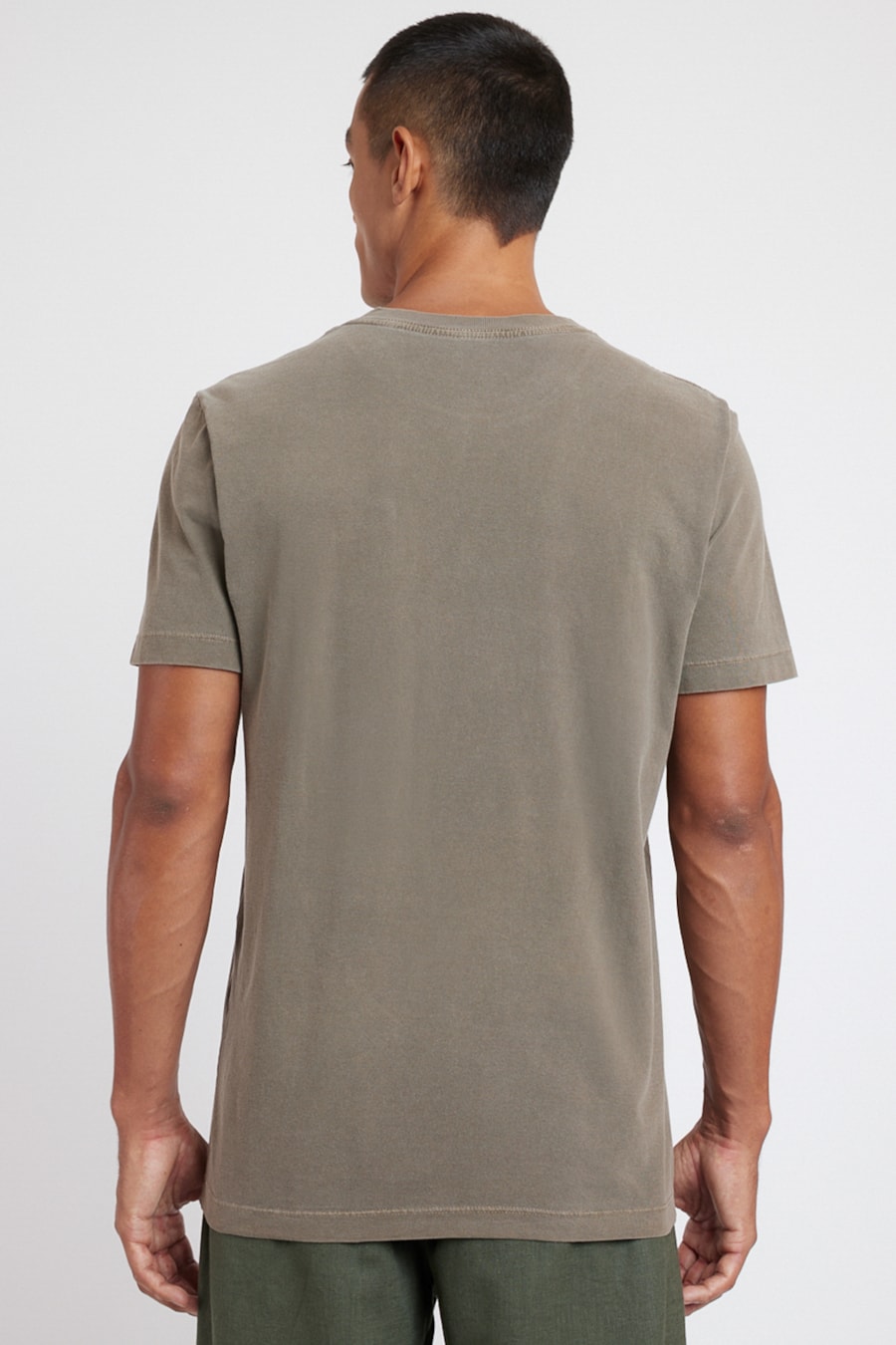 Camiseta Manga Curta Malha Estonada Lisa Café — foto 2 de 2