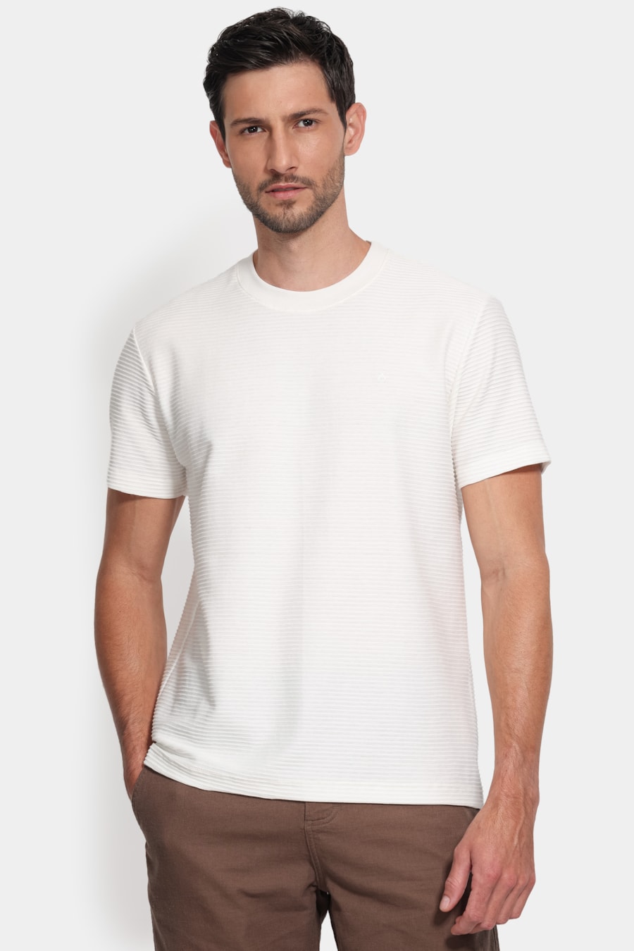Camiseta Manga Curta Malha Gorgurao Off White — foto 1 de 6