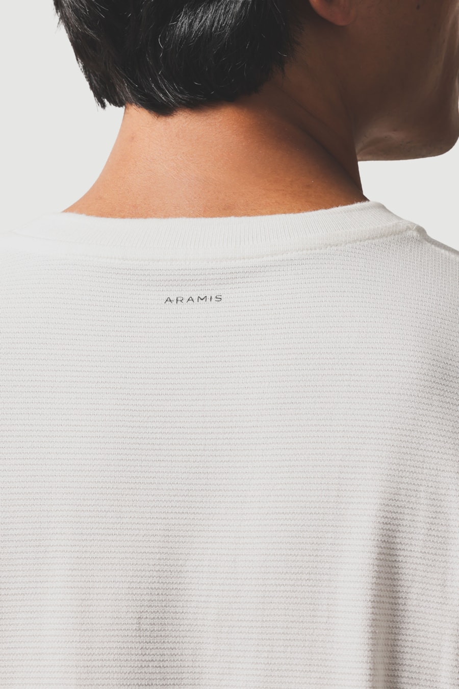 Camiseta Manga Curta Malha Quadrilê Off White — foto 4 de 6