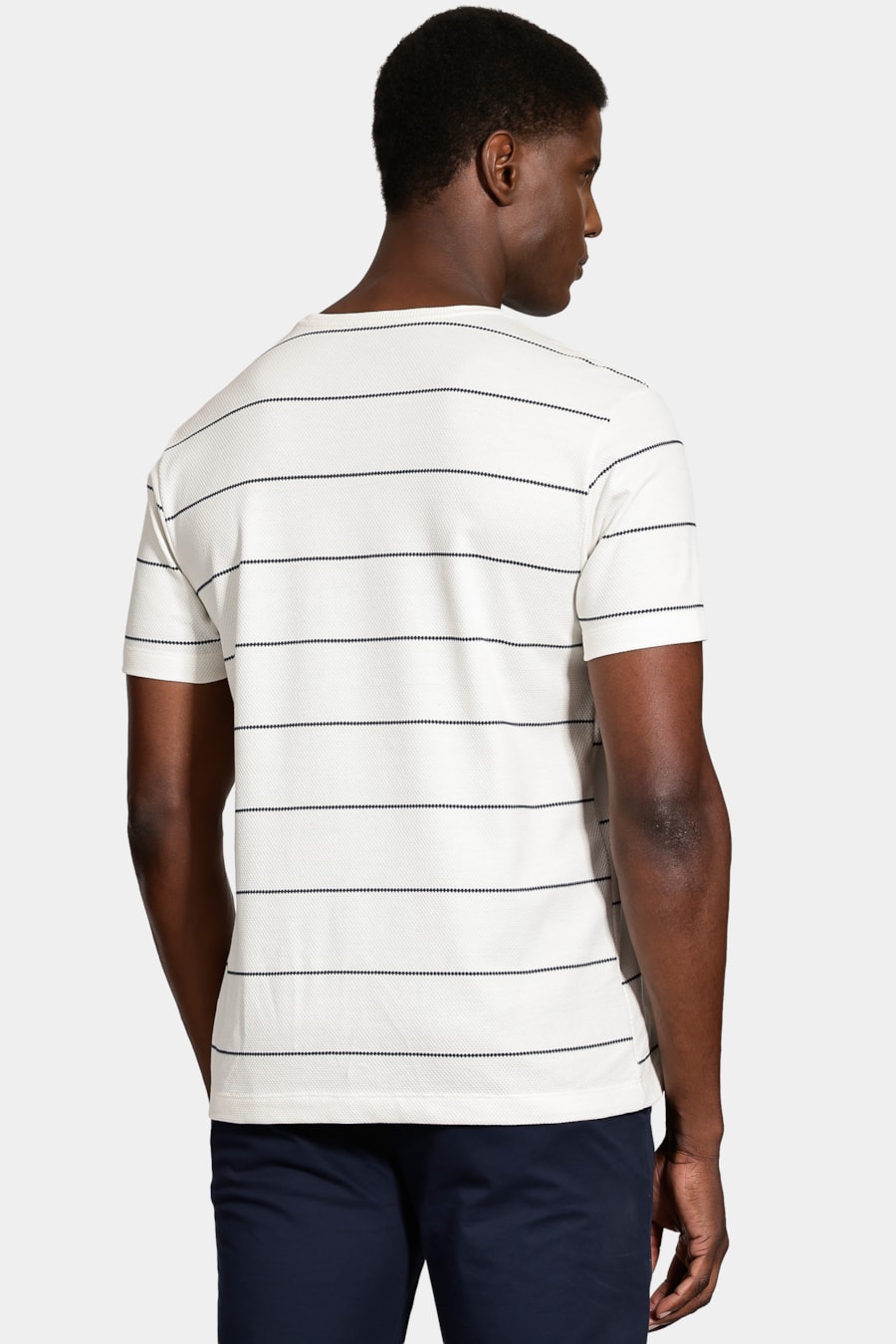 Camiseta Manga Curta Malha Rusc Off White C/ Marinho — foto 4 de 5