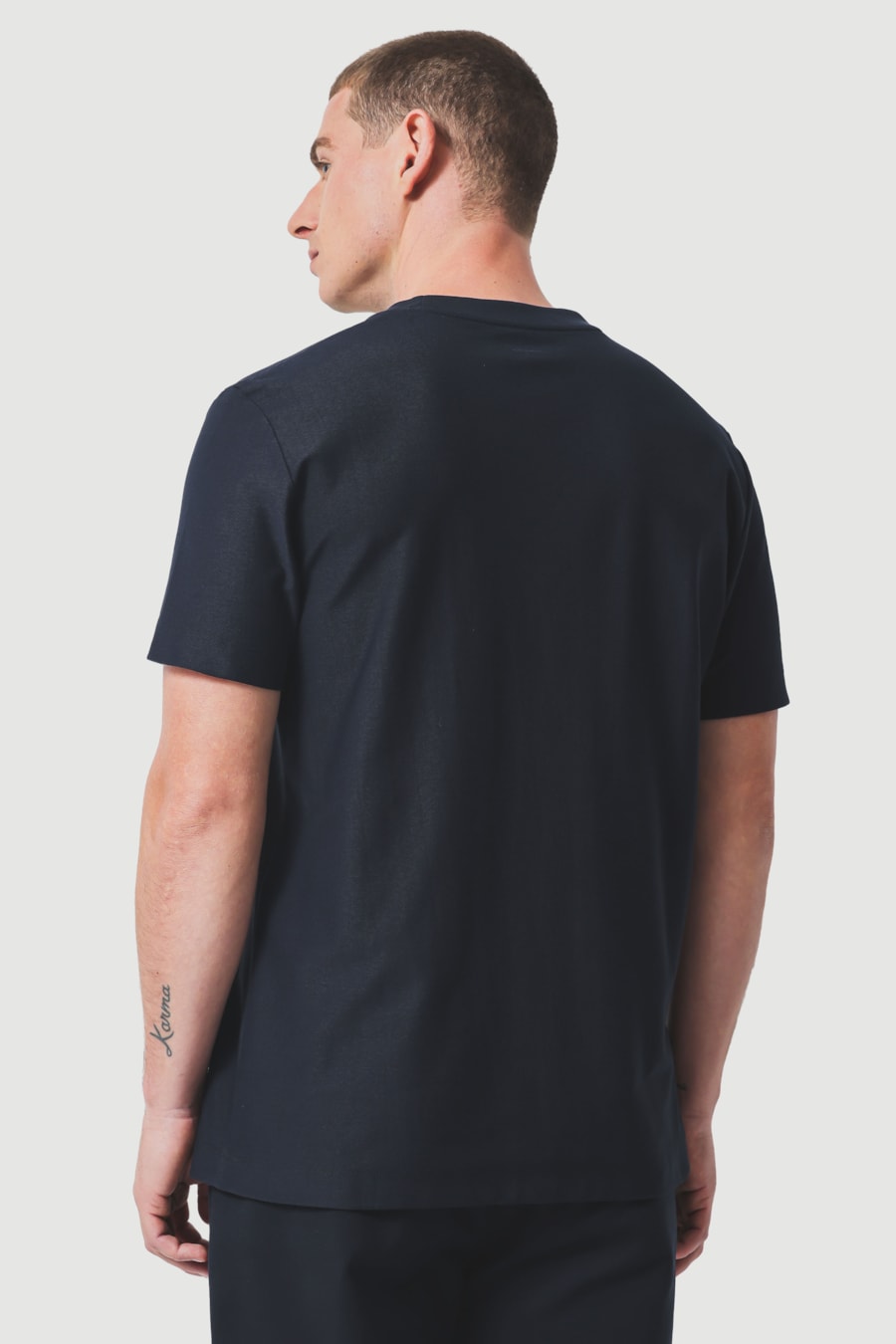 Camiseta Manga Curta Malha Sarjada Marinho — foto 4 de 5