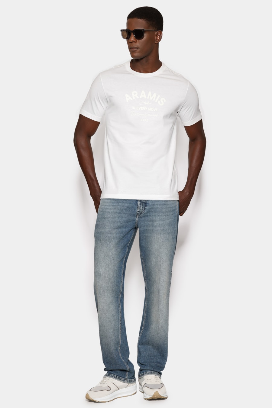 Camiseta Manga Curta Malha Soft Estampada Off White — foto 2 de 5